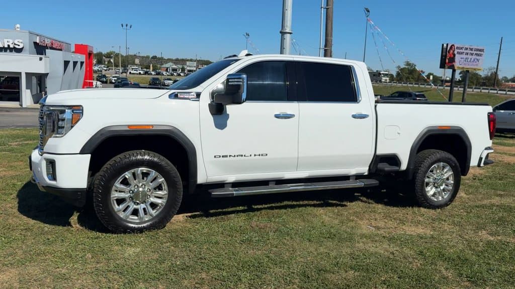 2021 GMC Sierra 2500HD Denali Photo in Danville KY 40422