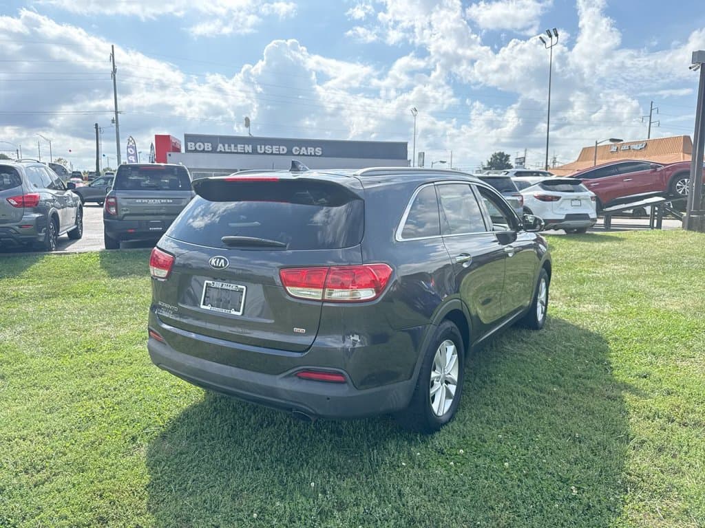 2017 Kia Sorento LX Photo in Danville KY 40422