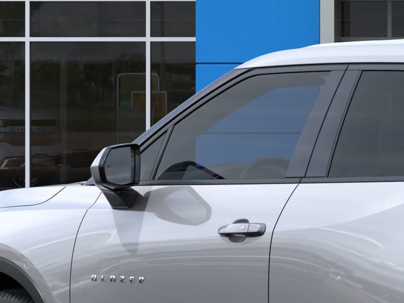 New 2026 Chevrolet Blazer LT - photo - 11