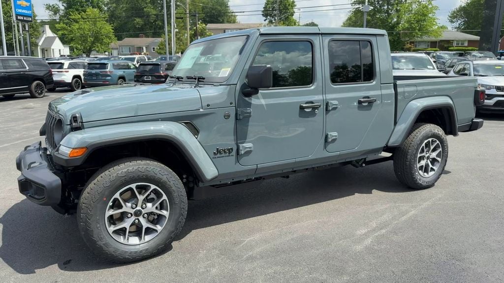2026 Jeep Gladiator Sport S Photo in Danville KY 40422