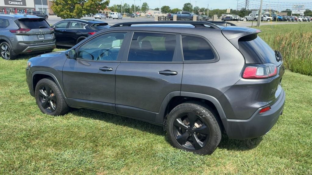 2022 Jeep Cherokee Latitude Lux Photo in Danville KY 40422