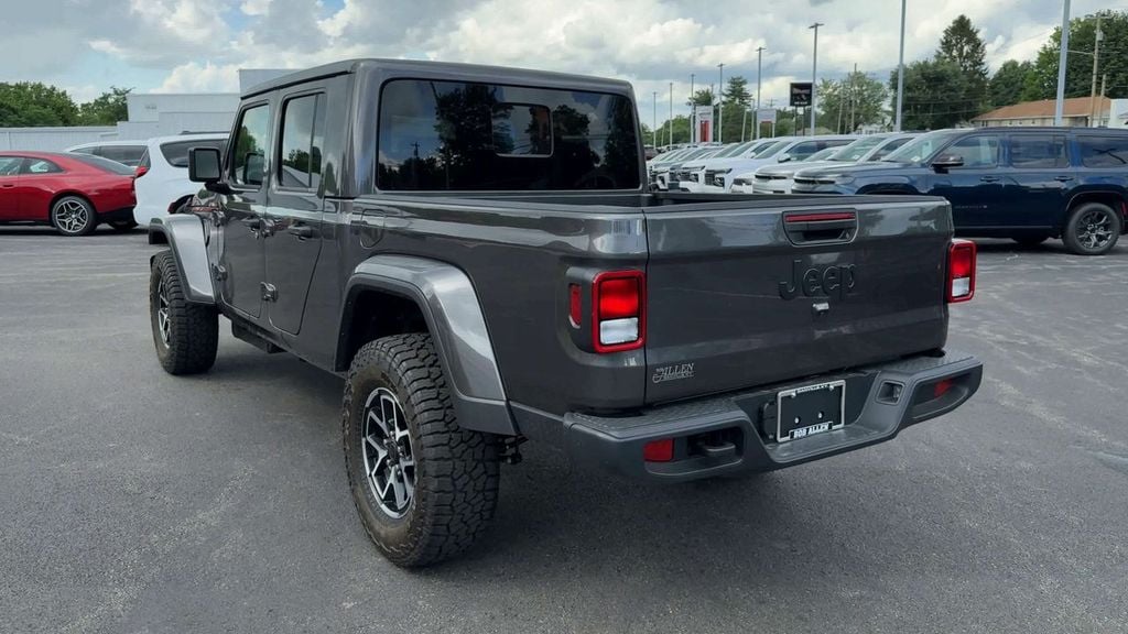 2026 Jeep Gladiator Sport S Photo in Danville KY 40422
