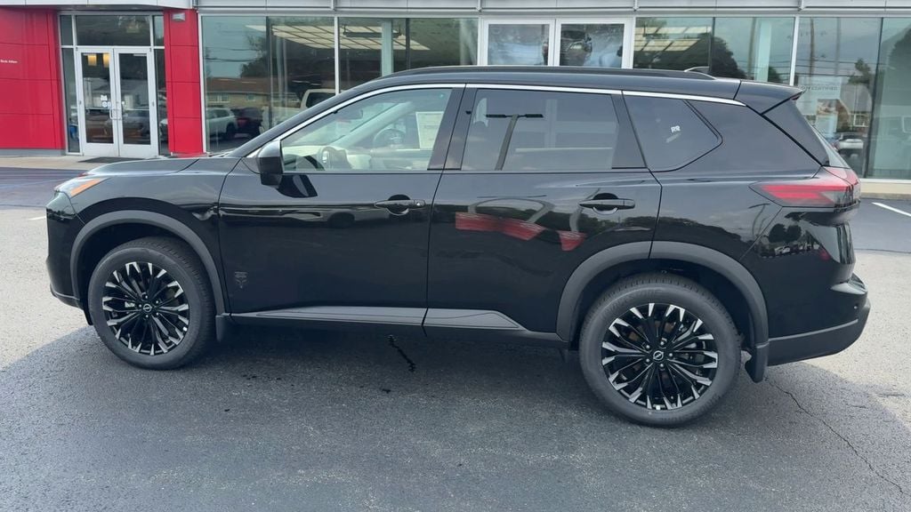 2026 Nissan Rogue Dark Armor Photo in Danville KY 40422
