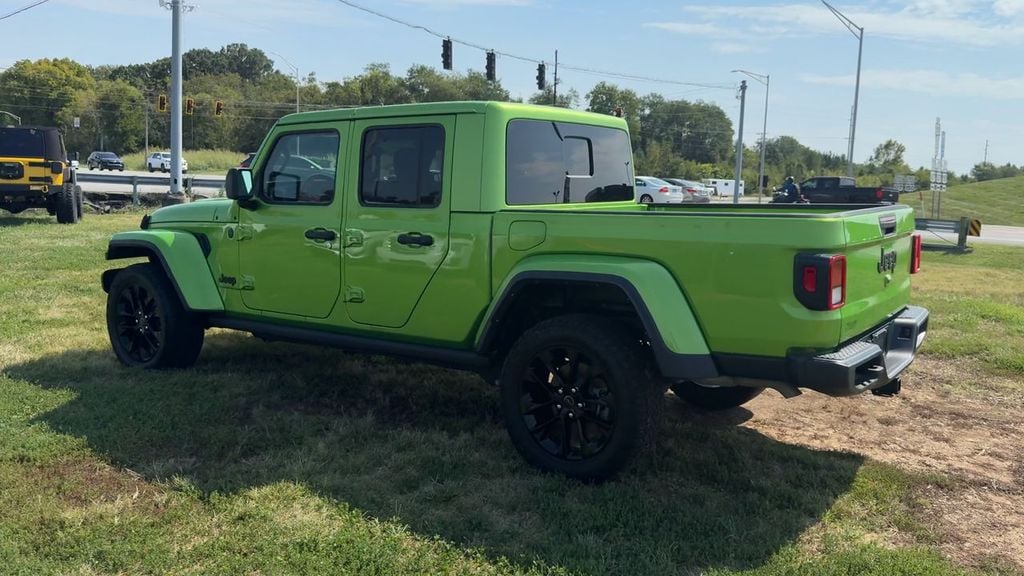 2025 Jeep Gladiator Nighthawk Photo in Danville KY 40422