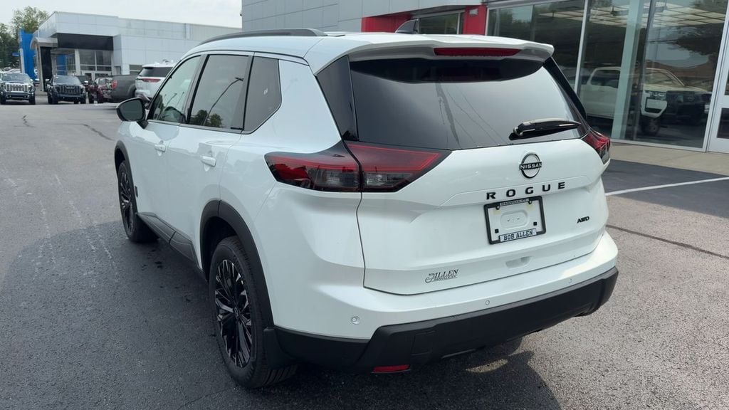 2026 Nissan Rogue Dark Armor Photo in Danville KY 40422