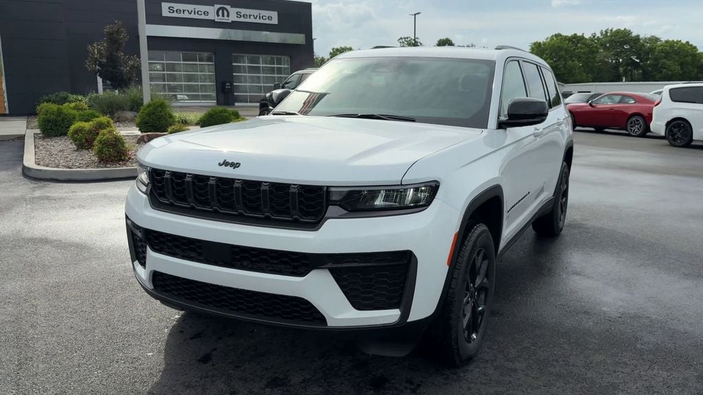 2026 Jeep Grand Cherokee L Altitude Photo in Danville KY 40422