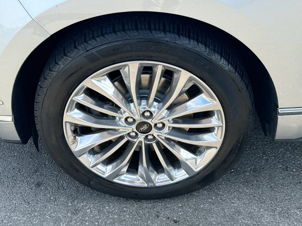 2020 Ford Edge Titanium Photo in Danville KY 40422