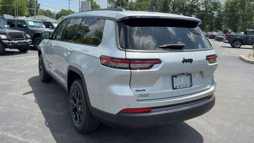 2026 Jeep Grand Cherokee L Altitude Photo in Danville KY 40422