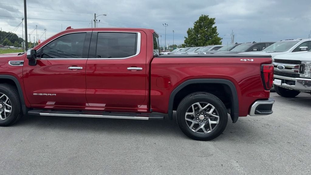 2023 GMC Sierra 1500 SLT Photo in Danville KY 40422