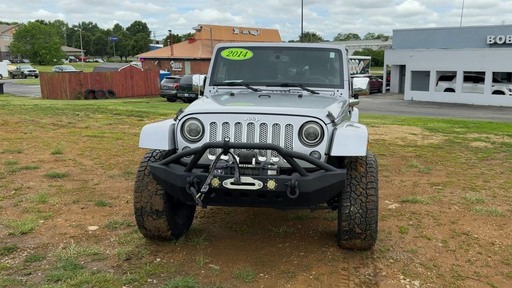 2014 Jeep Wrangler Unlimited Sahara Photo in Danville KY 40422