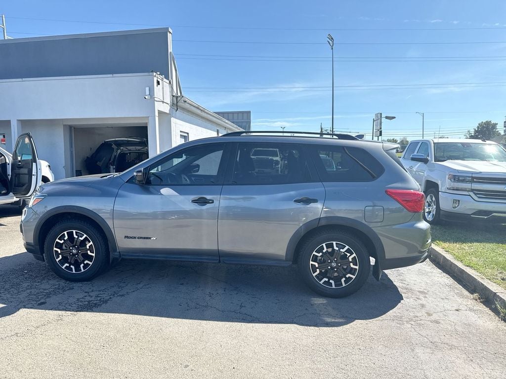 2020 Nissan Pathfinder SL Photo in Danville KY 40422