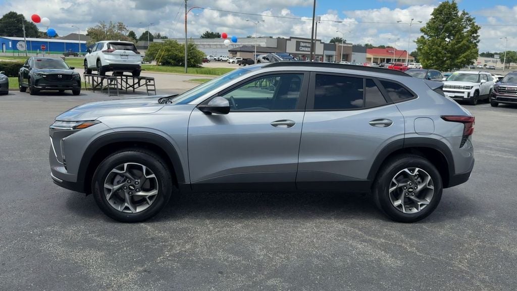 2024 Chevrolet Trax LT Photo in Danville KY 40422