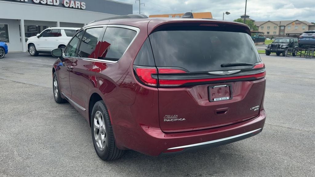 2023 Chrysler Pacifica Limited Photo in Danville KY 40422