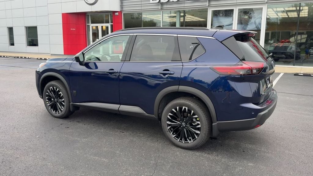 2026 Nissan Rogue Dark Armor Photo in Danville KY 40422