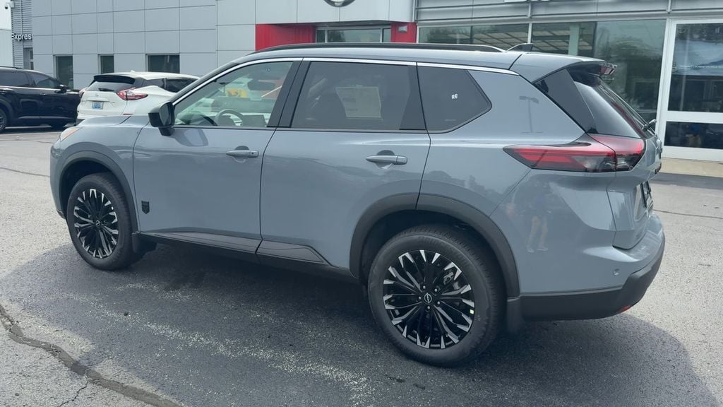 2026 Nissan Rogue Dark Armor Photo in Danville KY 40422