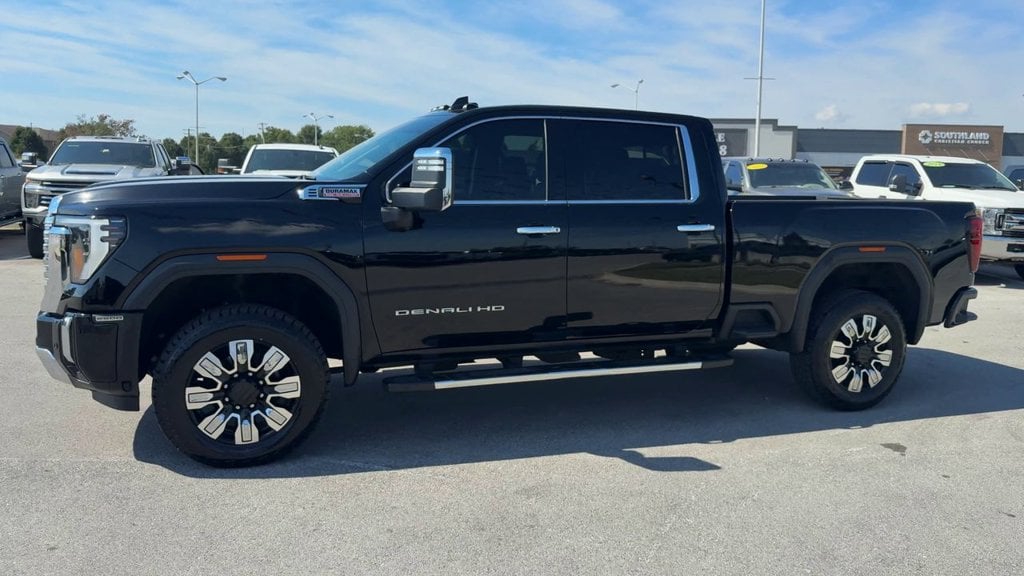 2024 GMC Sierra 2500HD Denali Photo in Danville KY 40422