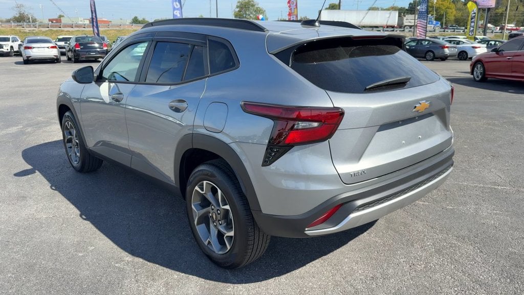 2026 Chevrolet Trax LT Photo in Danville KY 40422