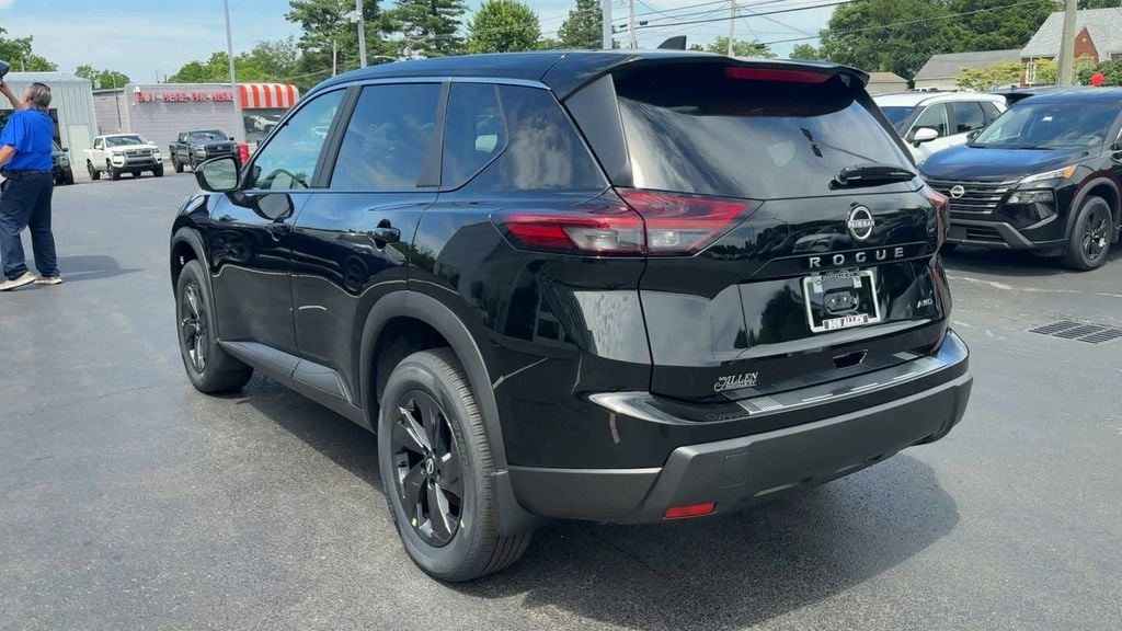 2026 Nissan Rogue SV Photo in Danville KY 40422