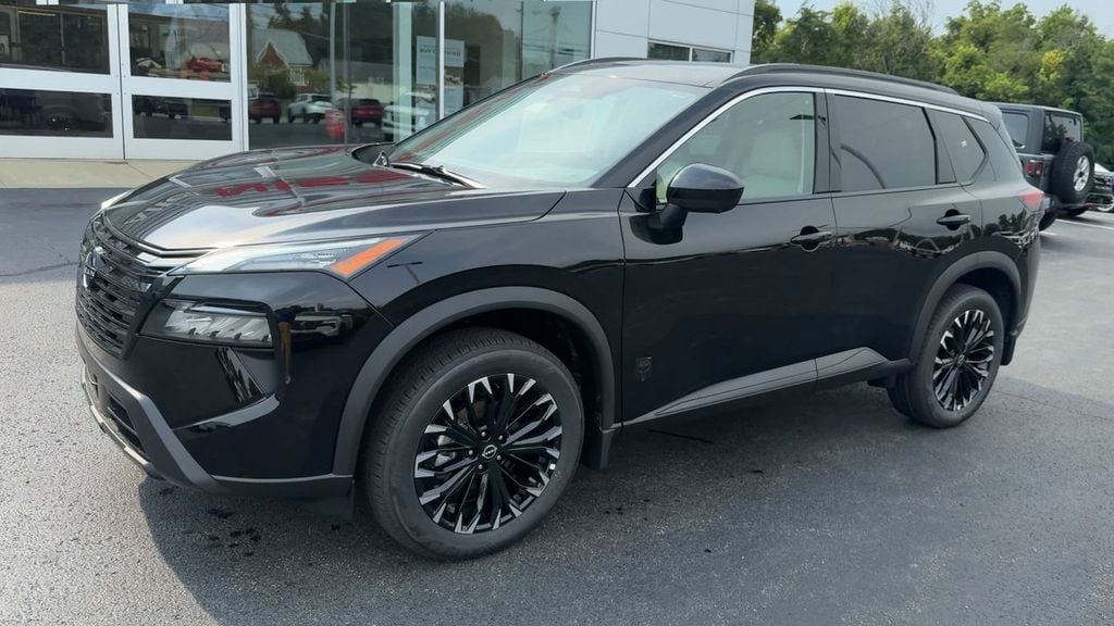 2026 Nissan Rogue Dark Armor Photo in Danville KY 40422