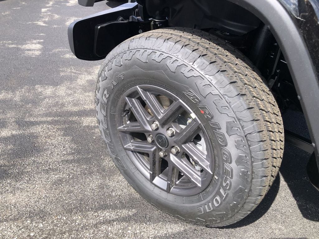 2026 Jeep Gladiator Sport S Photo in Danville KY 40422