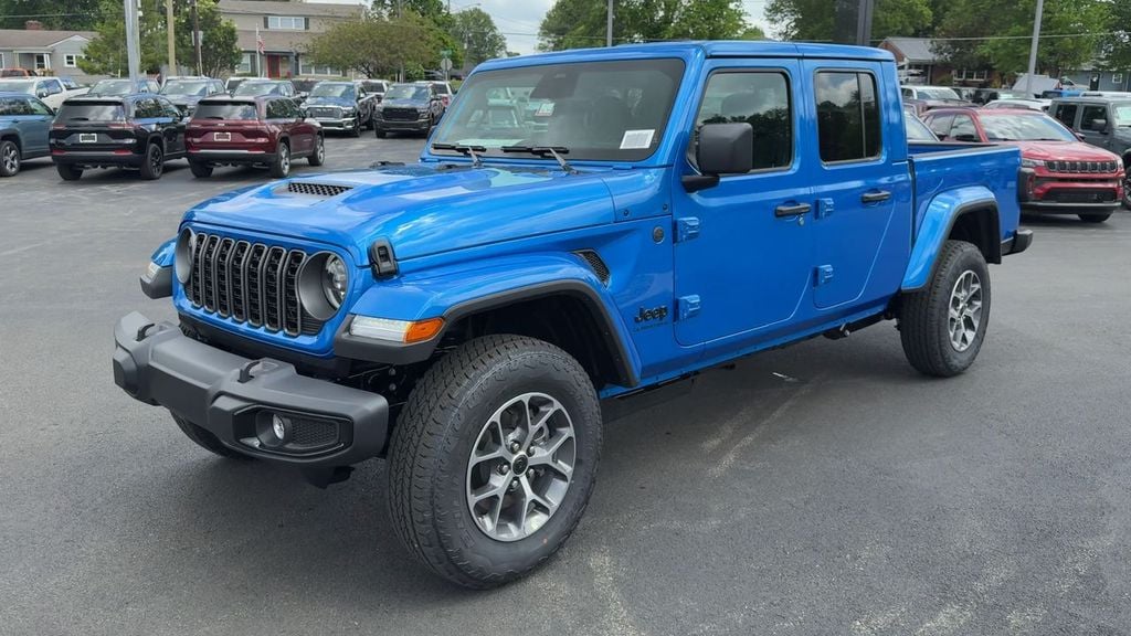 2026 Jeep Gladiator Sport S Photo in Danville KY 40422