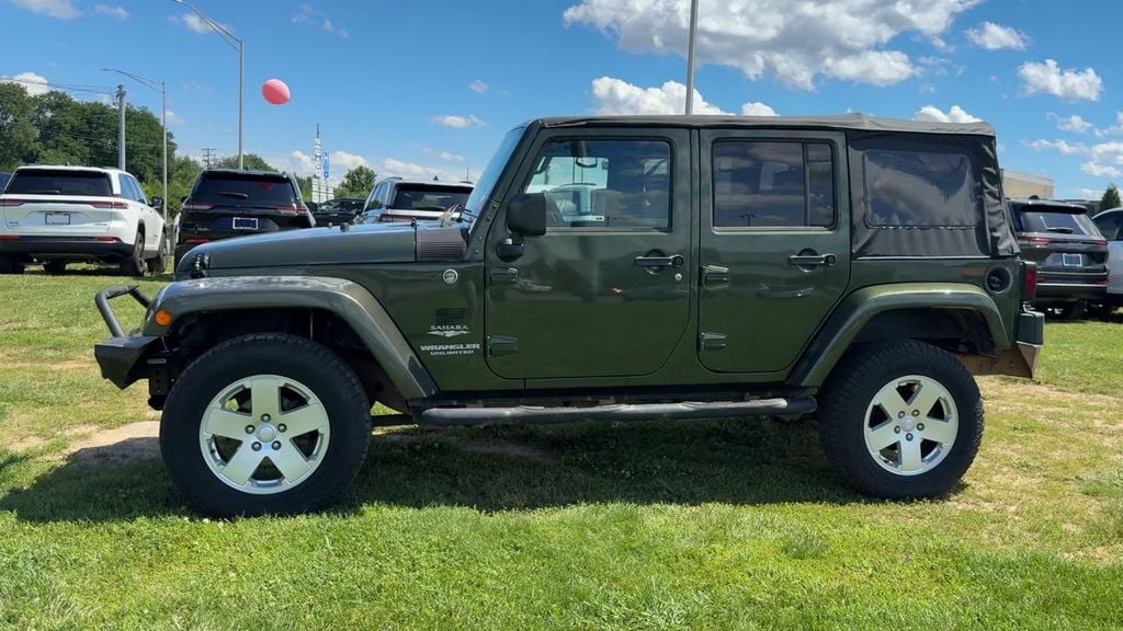 2009 Jeep Wrangler Unlimited Sahara Photo in Danville KY 40422