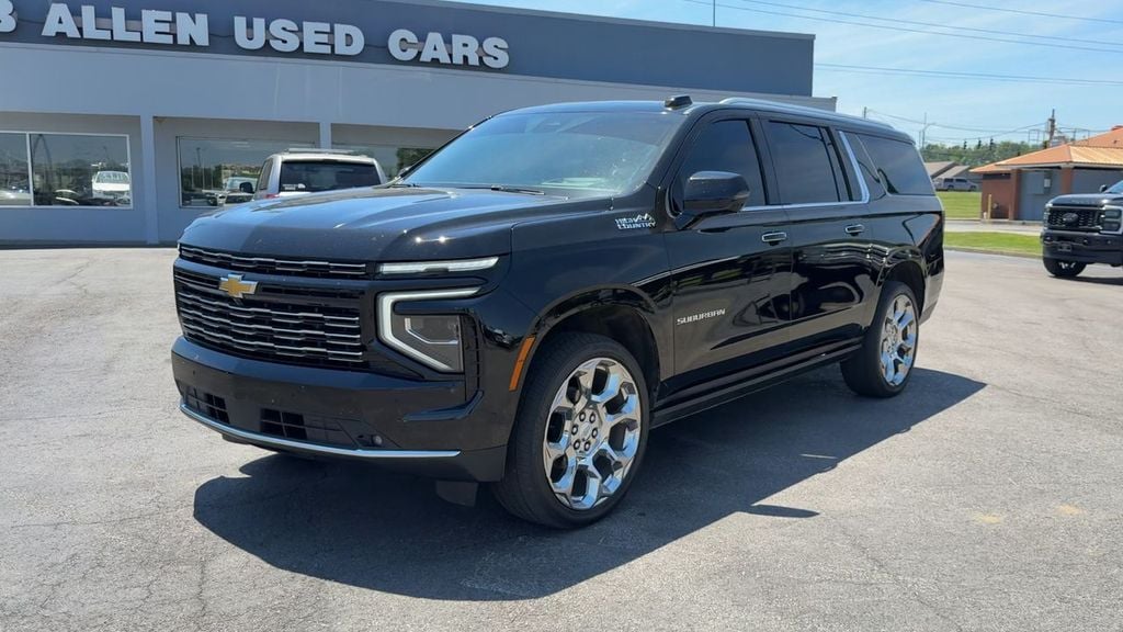 2025 Chevrolet Suburban High Country Photo in Danville KY 40422