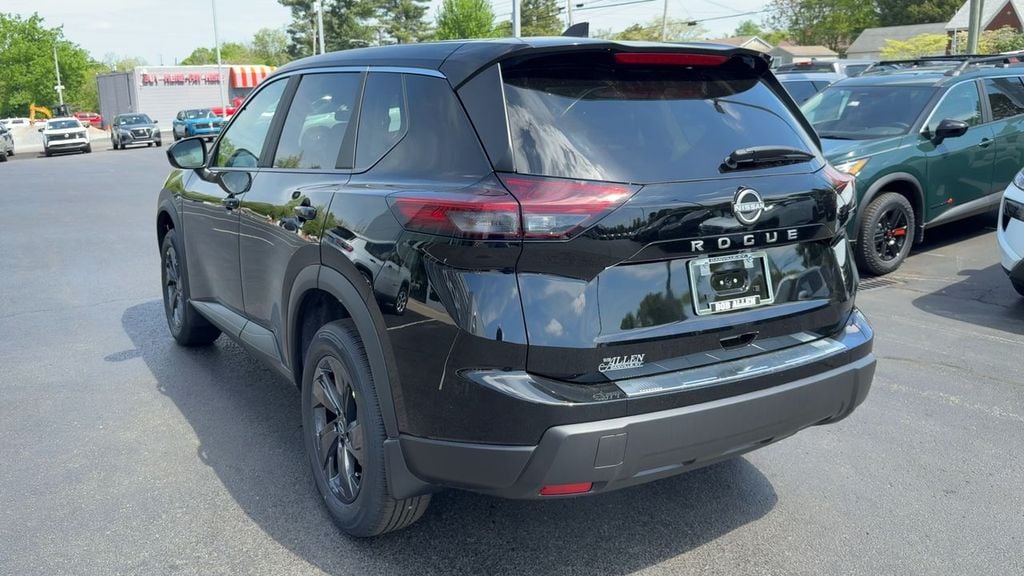 2026 Nissan Rogue SV Photo in Danville KY 40422