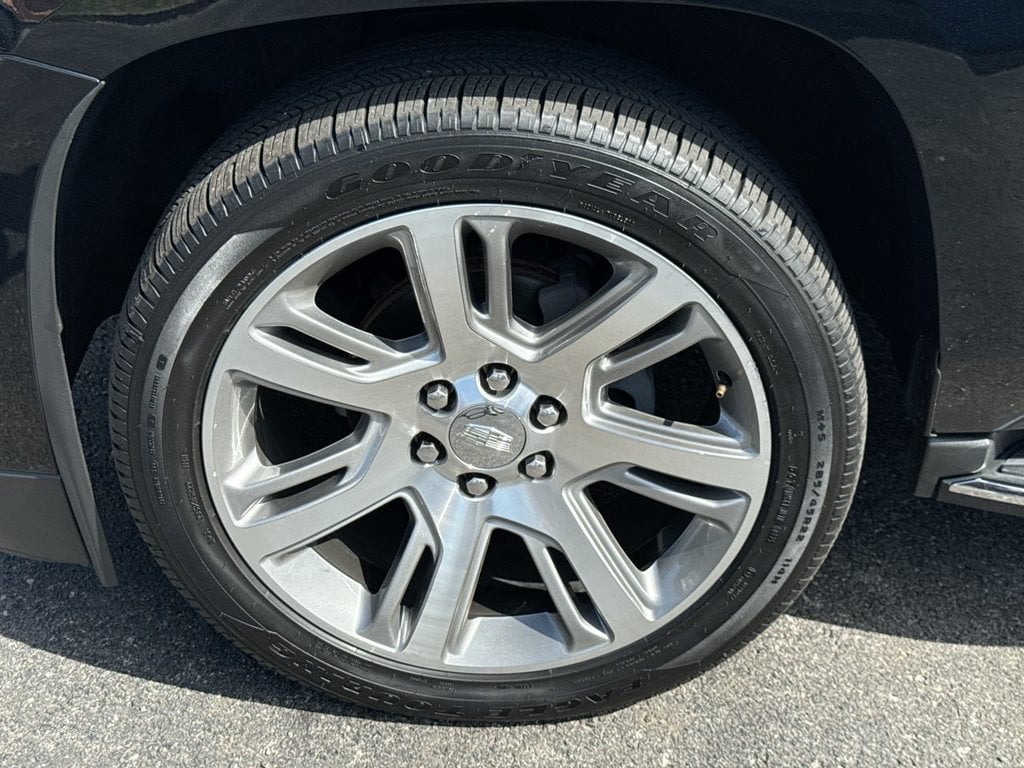 2017 Cadillac Escalade Luxury Photo in Danville KY 40422