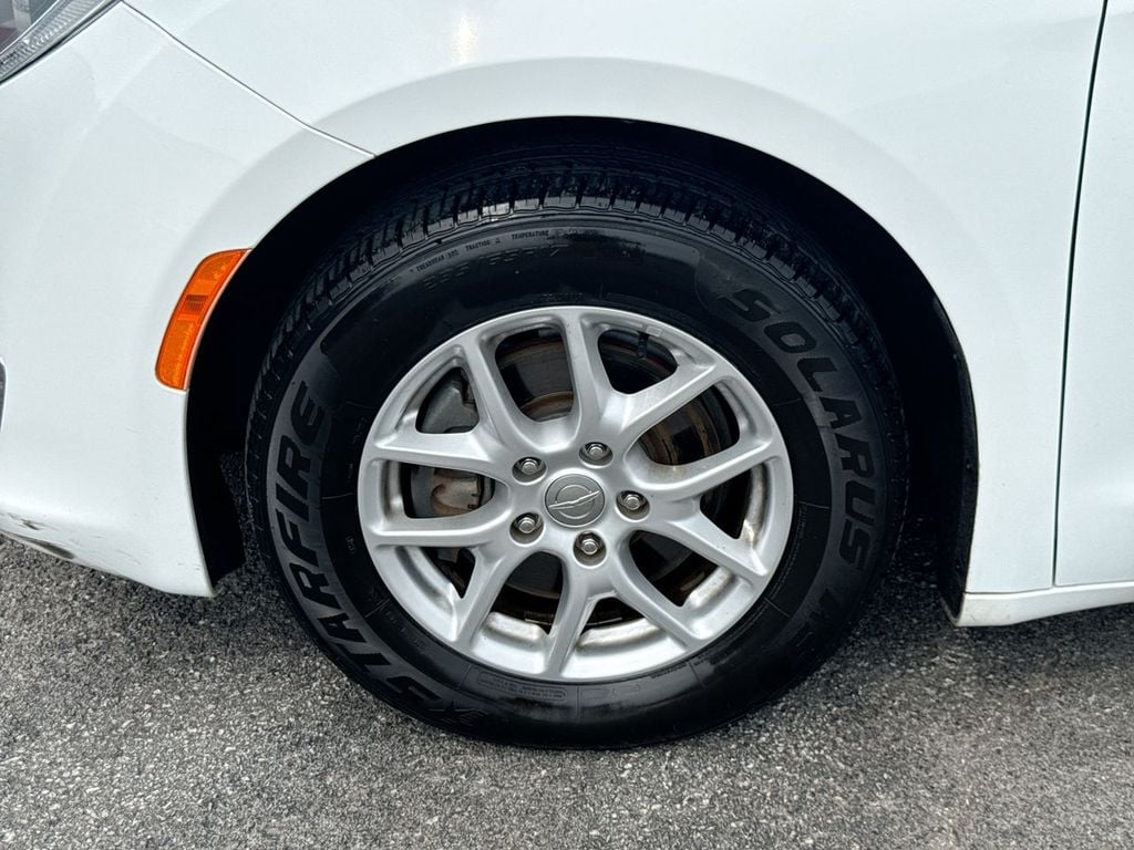 2020 Chrysler Pacifica Touring L Photo in Danville KY 40422