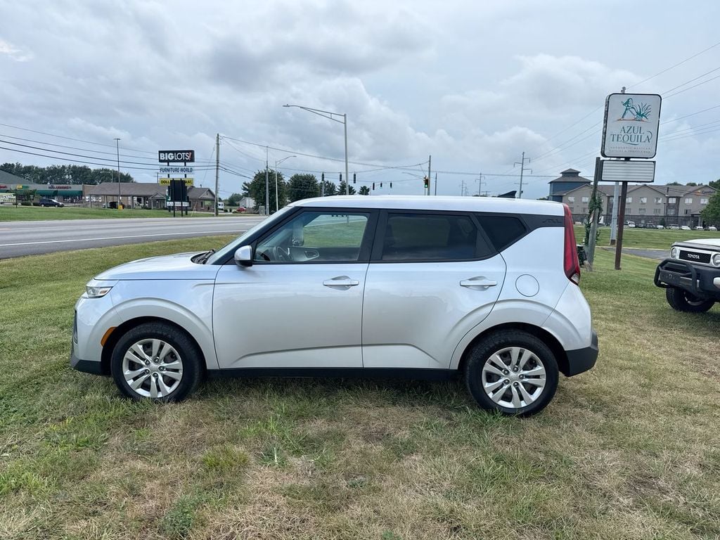 2021 Kia Soul LX Photo in Danville KY 40422