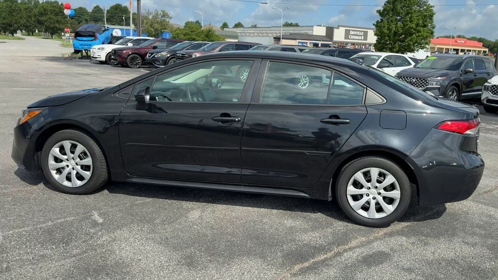 2022 Toyota Corolla LE Photo in Danville KY 40422