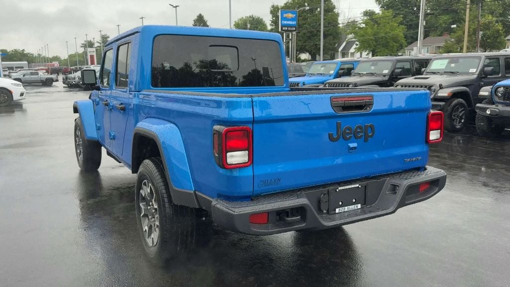 2026 Jeep Gladiator Sahara Photo in Danville KY 40422