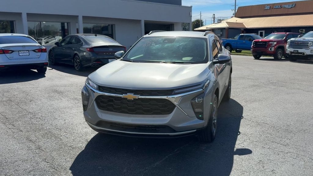 2026 Chevrolet Trax LT Photo in Danville KY 40422