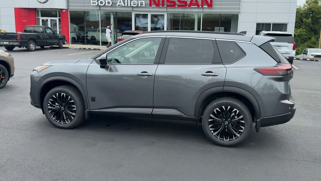 2026 Nissan Rogue Dark Armor Photo in Danville KY 40422