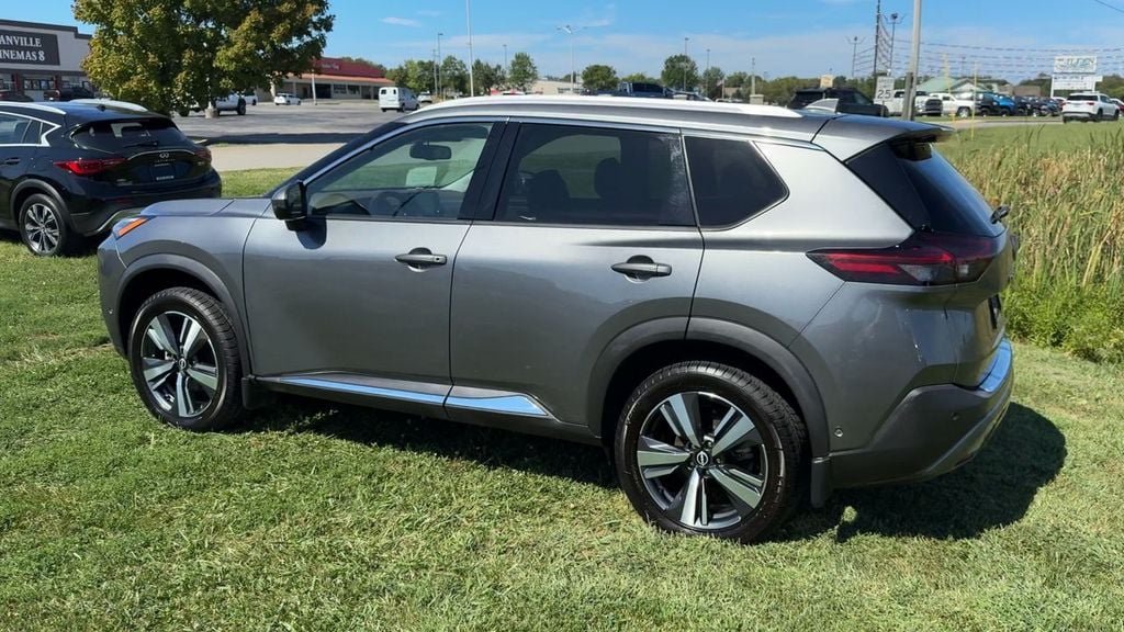 2023 Nissan Rogue SL Photo in Danville KY 40422