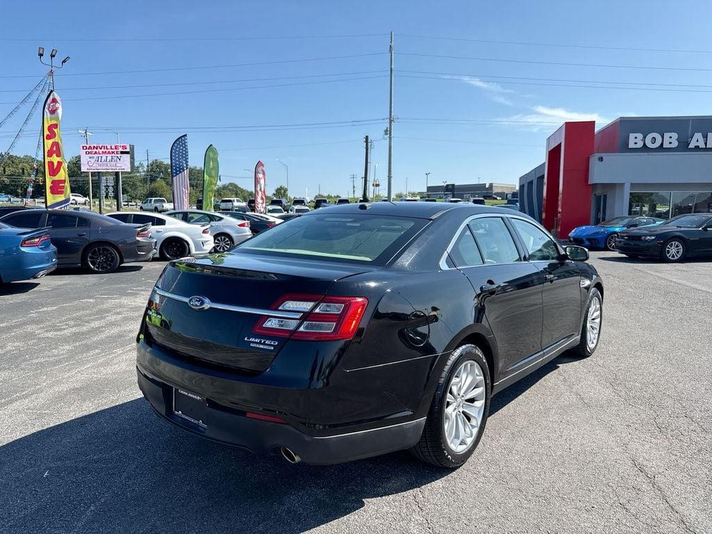 2018 Ford Taurus Limited Photo in Danville KY 40422