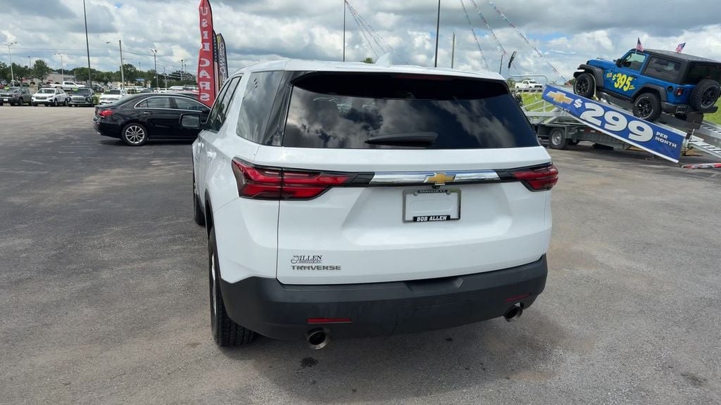 2023 Chevrolet Traverse LS Photo in Danville KY 40422