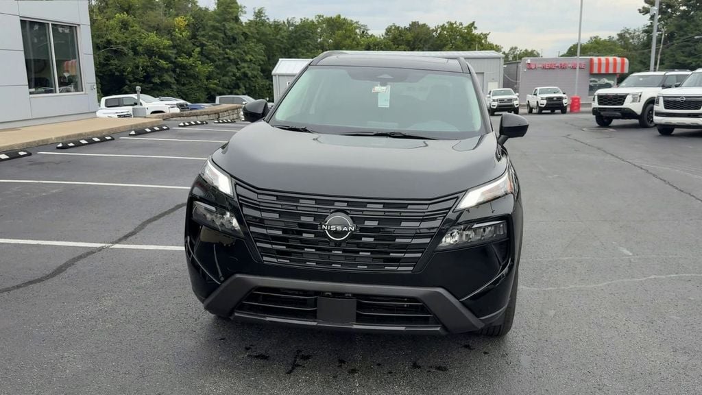 2026 Nissan Rogue Dark Armor Photo in Danville KY 40422