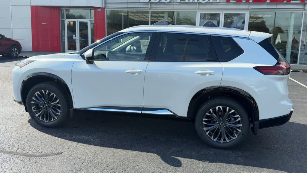 2026 Nissan Rogue Platinum Photo in Danville KY 40422