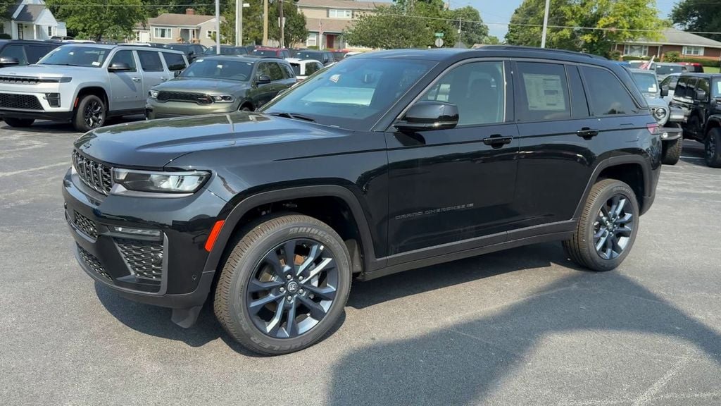 2026 Jeep Grand Cherokee Photo in Danville KY 40422