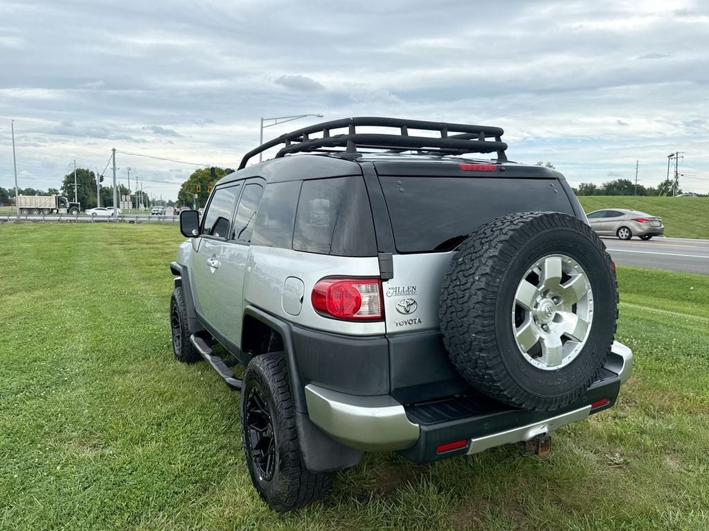 2007 Toyota FJ Cruiser Base Photo in Danville KY 40422