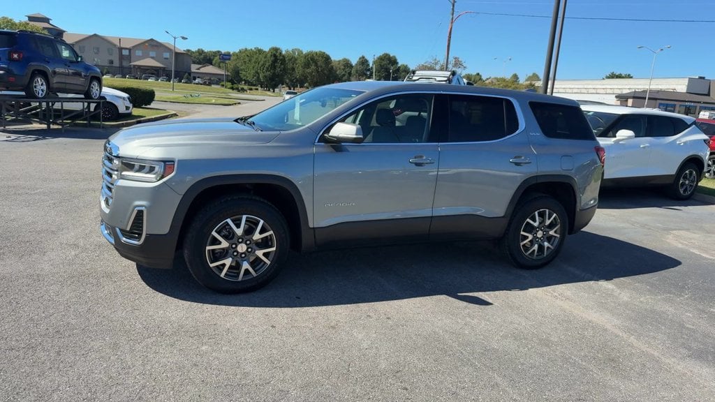2023 GMC Acadia SLE Photo in Danville KY 40422