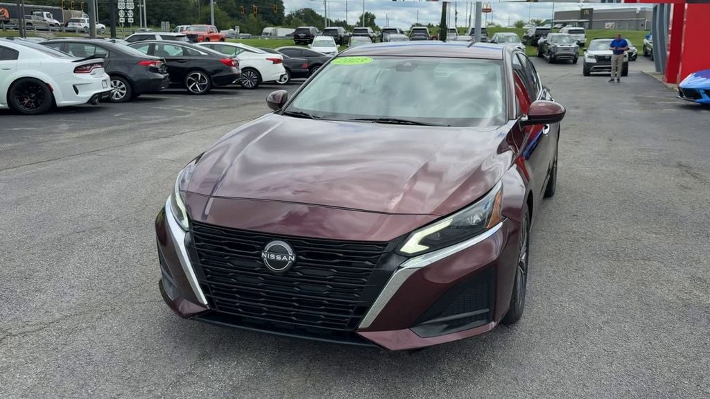 2023 Nissan Altima 2.5 SV Photo in Danville KY 40422