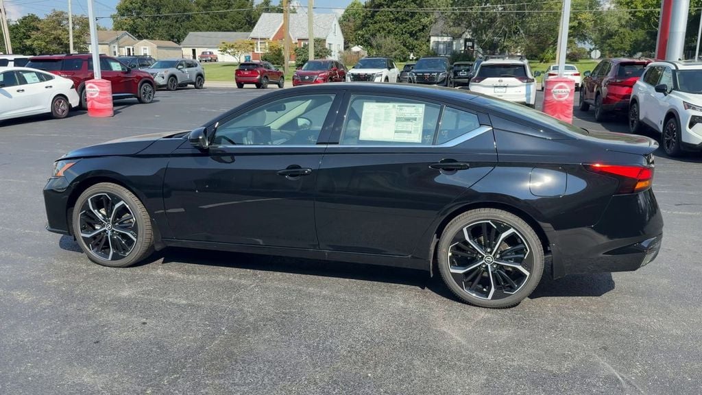2026 Nissan Altima 2.5 SR Photo in Danville KY 40422