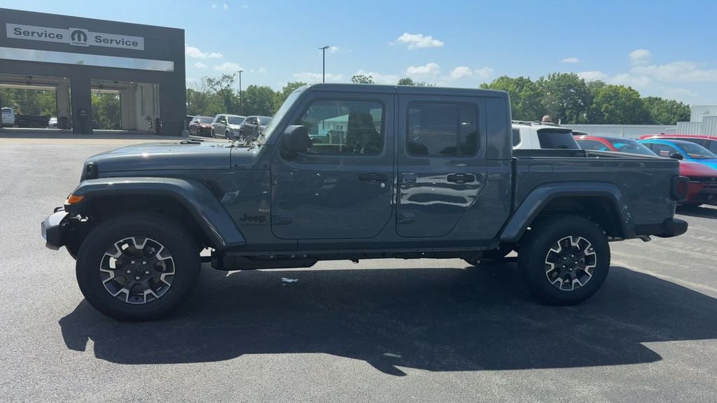 2026 Jeep Gladiator Sahara Photo in Danville KY 40422