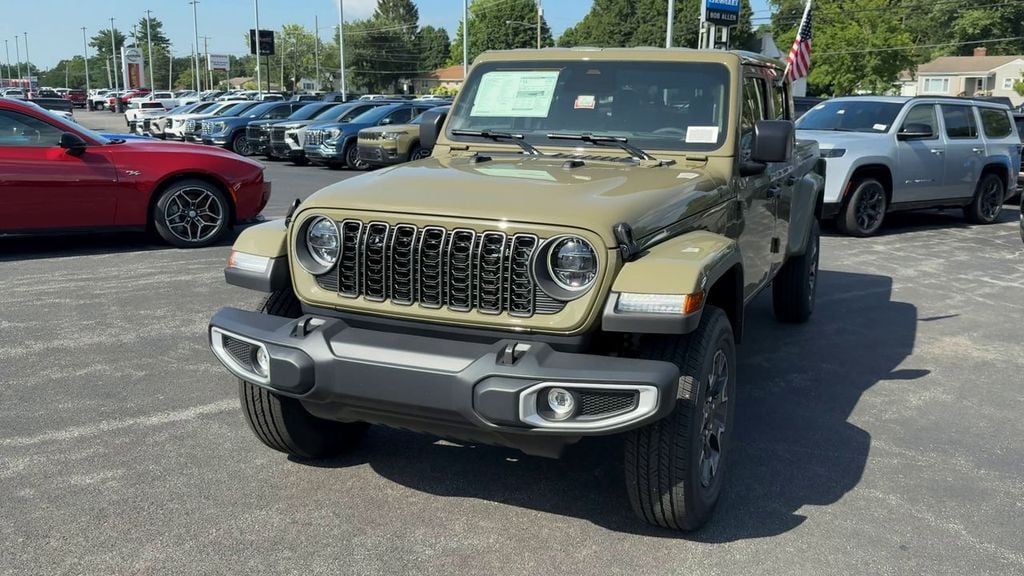 2026 Jeep Gladiator Sahara Photo in Danville KY 40422
