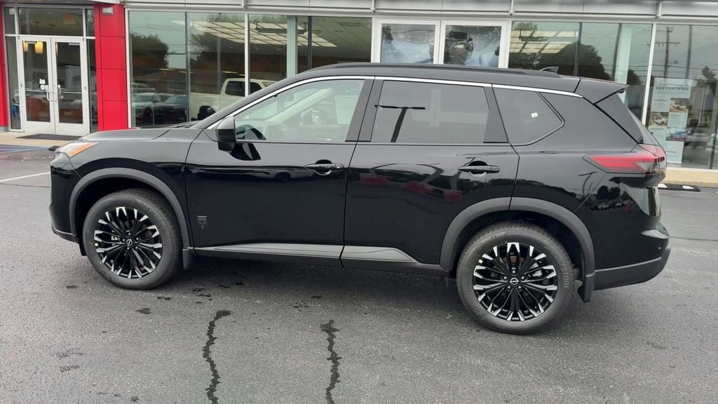 2026 Nissan Rogue Dark Armor Photo in Danville KY 40422