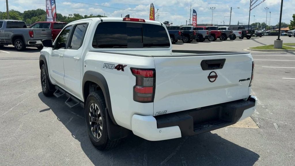 2024 Nissan Frontier PRO-4X Photo in Danville KY 40422