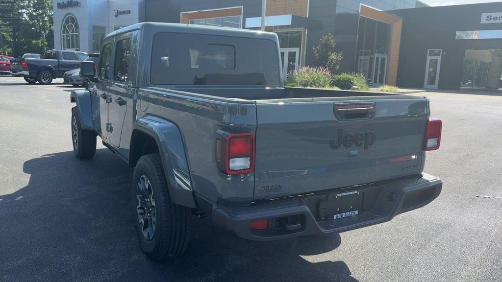 2026 Jeep Gladiator Sahara Photo in Danville KY 40422